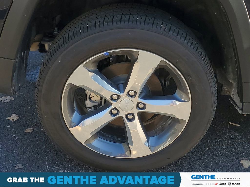 Certified 2024 Jeep Grand Cherokee Limited image 5