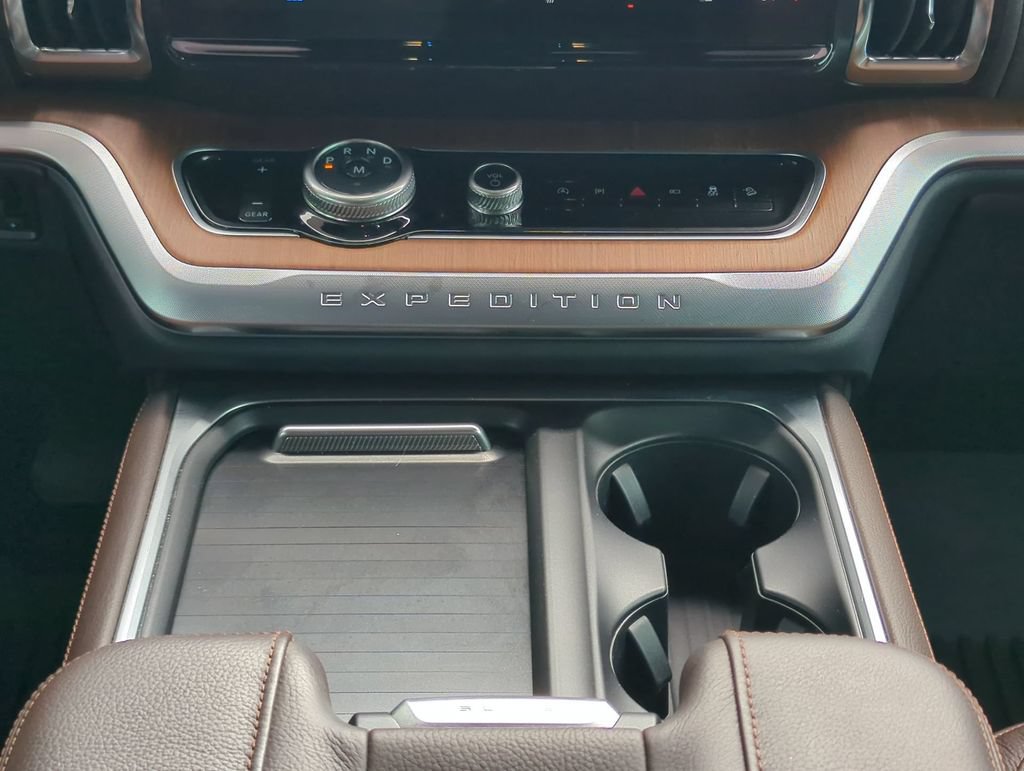 Used 2025 Ford Expedition Max King Ranch AWD/4WD image 23