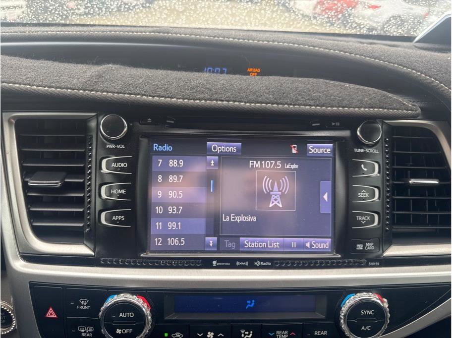 Used 2016 Toyota Highlander XLE FWD image 20