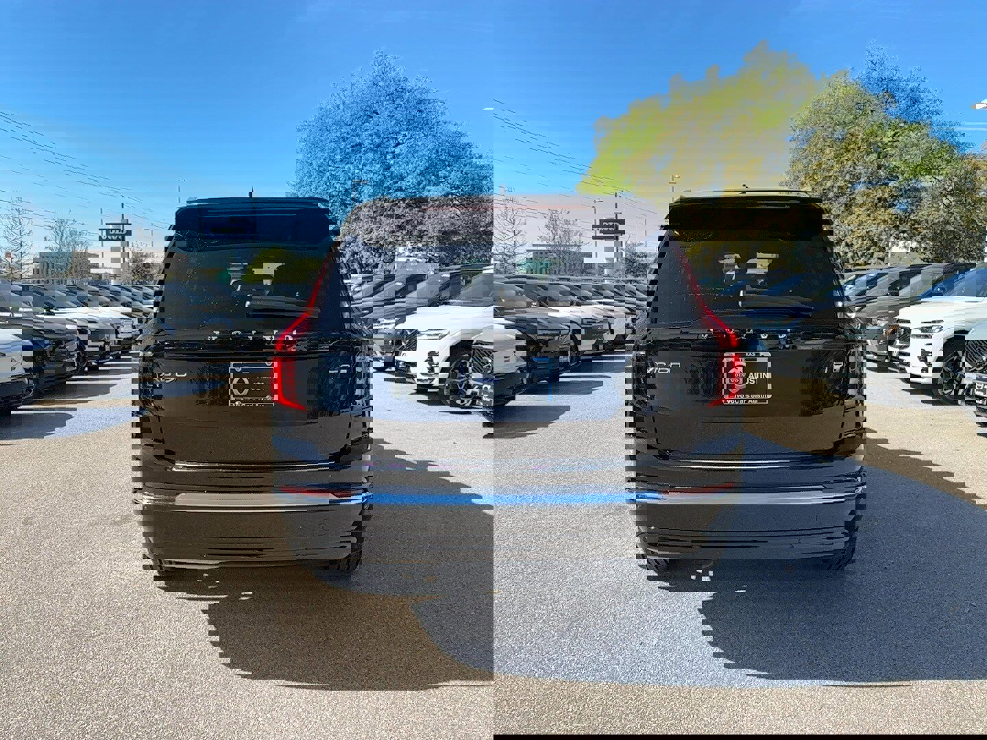 New 2026 Volvo XC90 T8 Plus w/ Protection Package Premier image 5