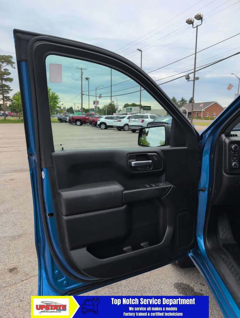 Used 2024 Chevrolet Silverado 1500 Custom AWD/4WD image 5