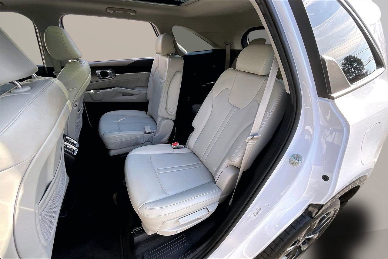 Used 2021 Kia Sorento SX image 24