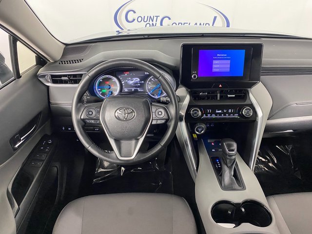 Certified 2023 Toyota Venza LE image 17