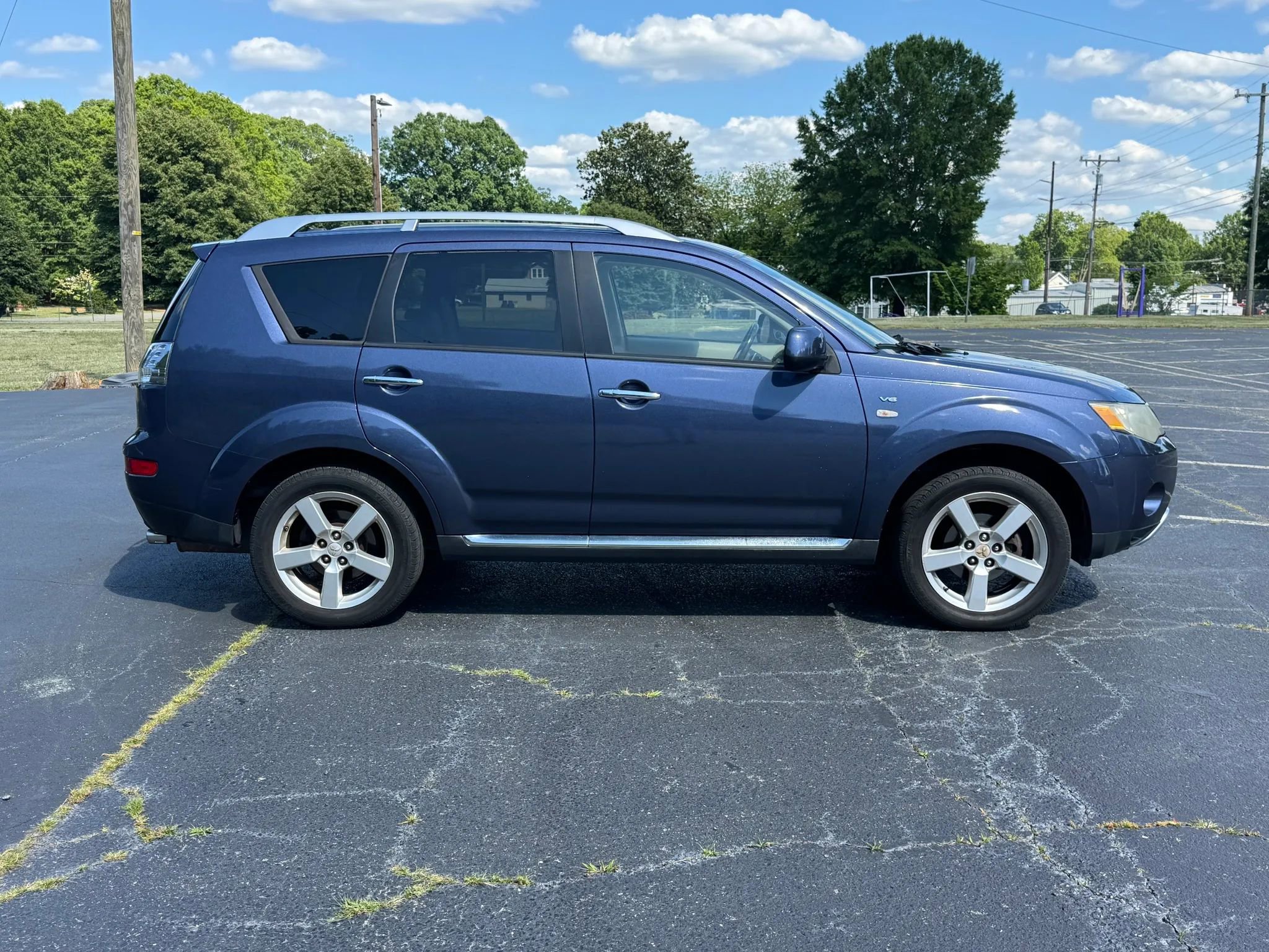 Used 2009 Mitsubishi Outlander XLS AWD/4WD image 10