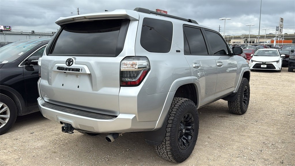 Used 2022 Toyota 4Runner SR5 image 6