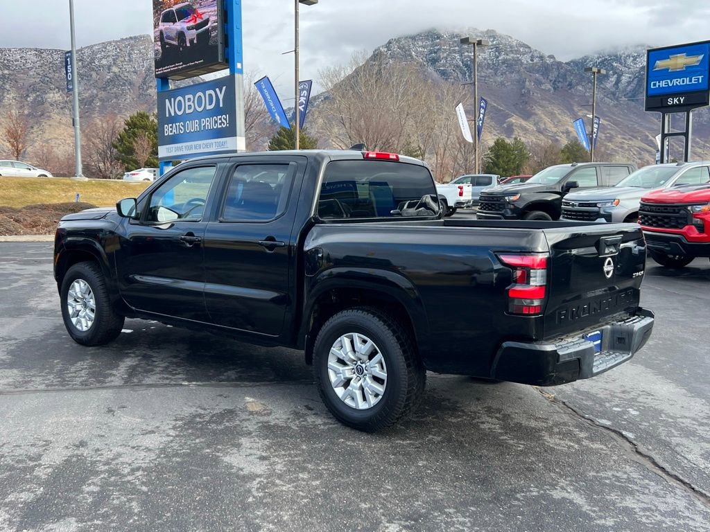 Used 2023 Nissan Frontier SV image 14