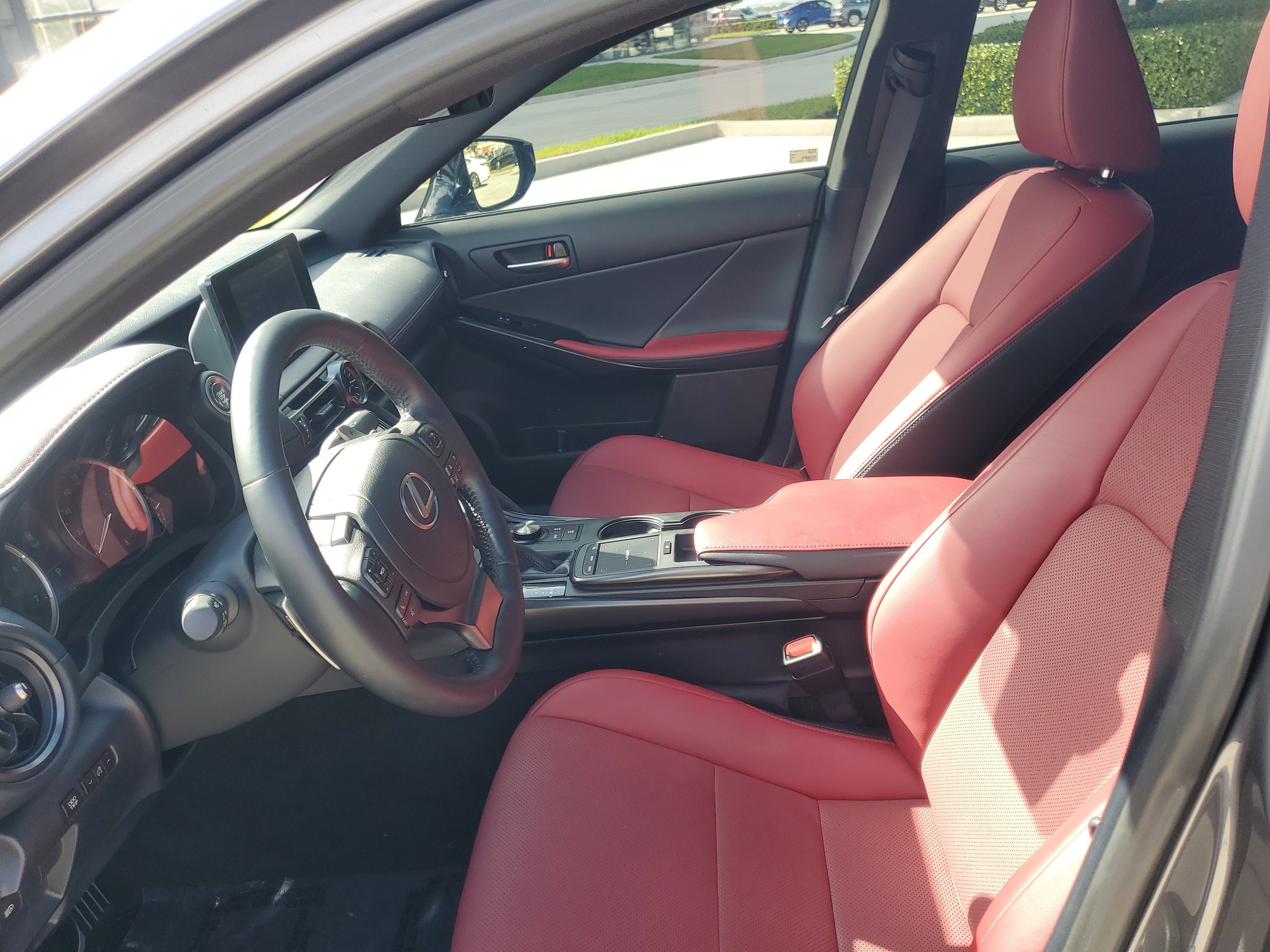Used 2025 Lexus IS 300 w/ Comfort Package RWD image 18