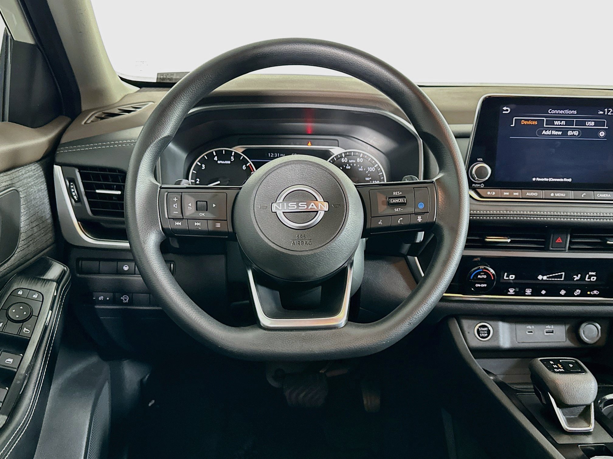 Used 2023 Nissan Rogue SV FWD image 18
