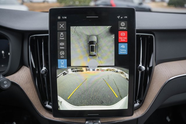 New 2026 Volvo XC60 B5 Plus w/ Protection Package Premier image 40