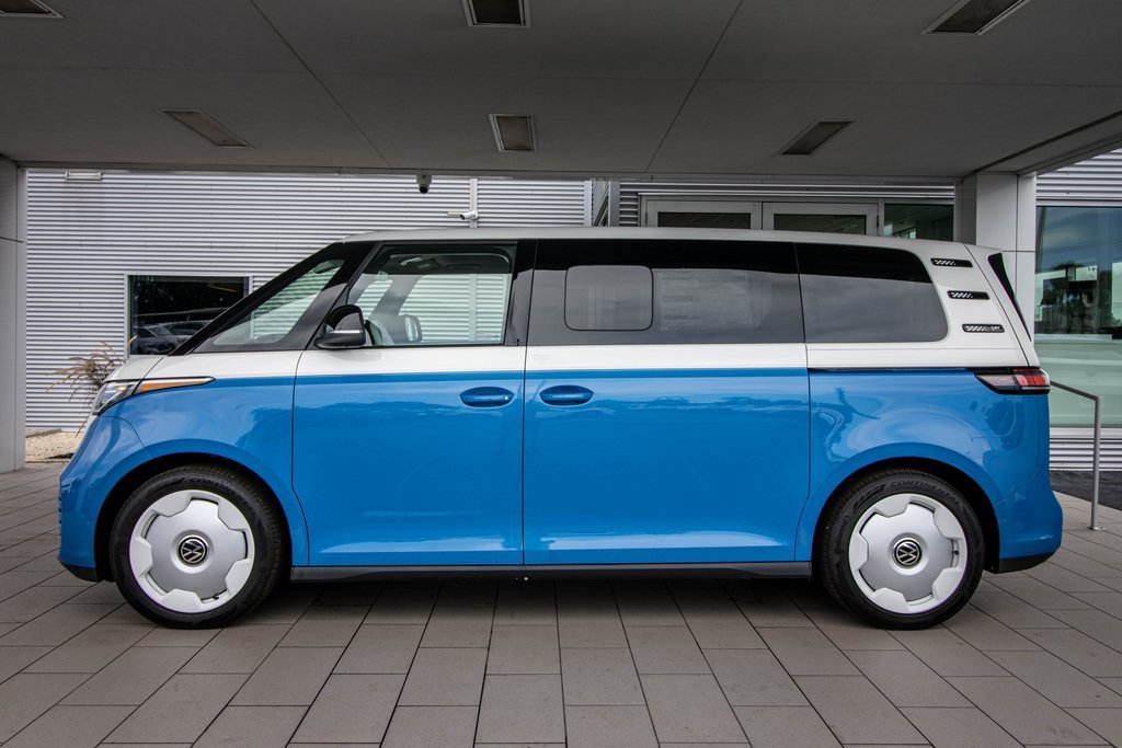 New 2025 Volkswagen ID. Buzz 1st Edition image 12