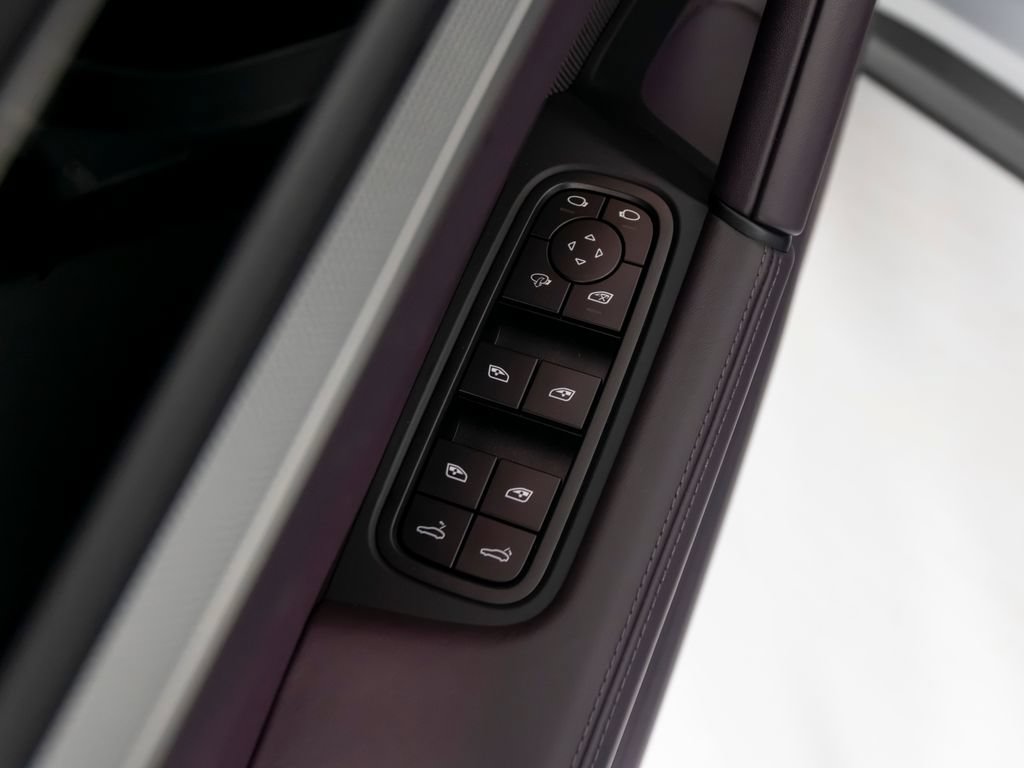 Certified 2026 Porsche Cayenne S AWD/4WD image 23