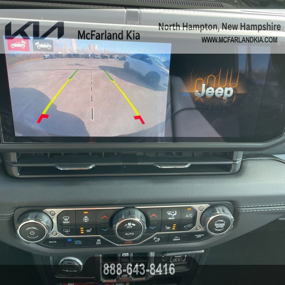 Used 2024 Jeep Wrangler Unlimited Rubicon 4xe image 22