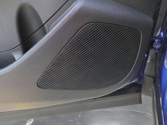 Used 2022 Toyota Corolla Cross LE AWD/4WD image 17