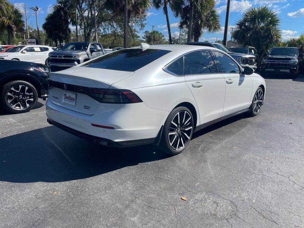 Used 2023 Honda Accord Touring image 5