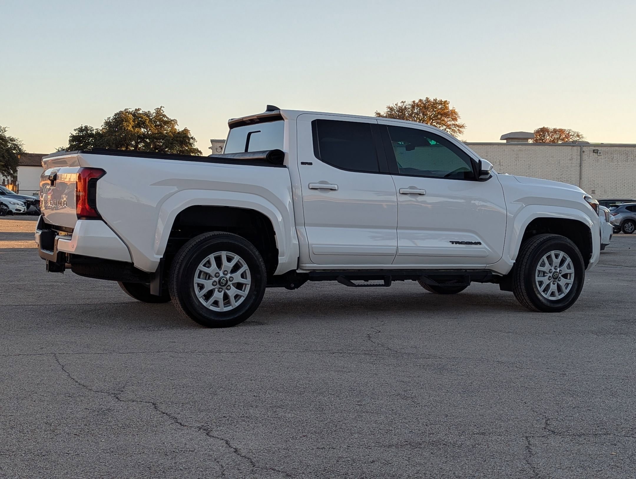 Used 2024 Toyota Tacoma 4x4 Double Cab image 4
