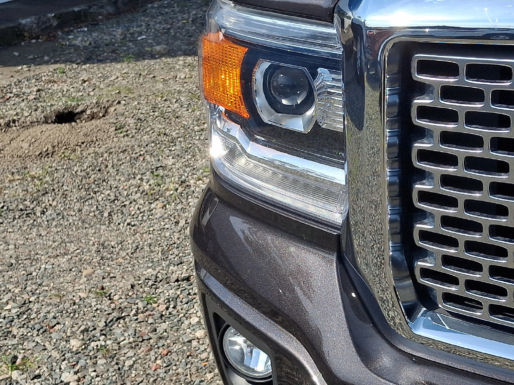 Used 2015 GMC Sierra 1500 Denali AWD/4WD image 35