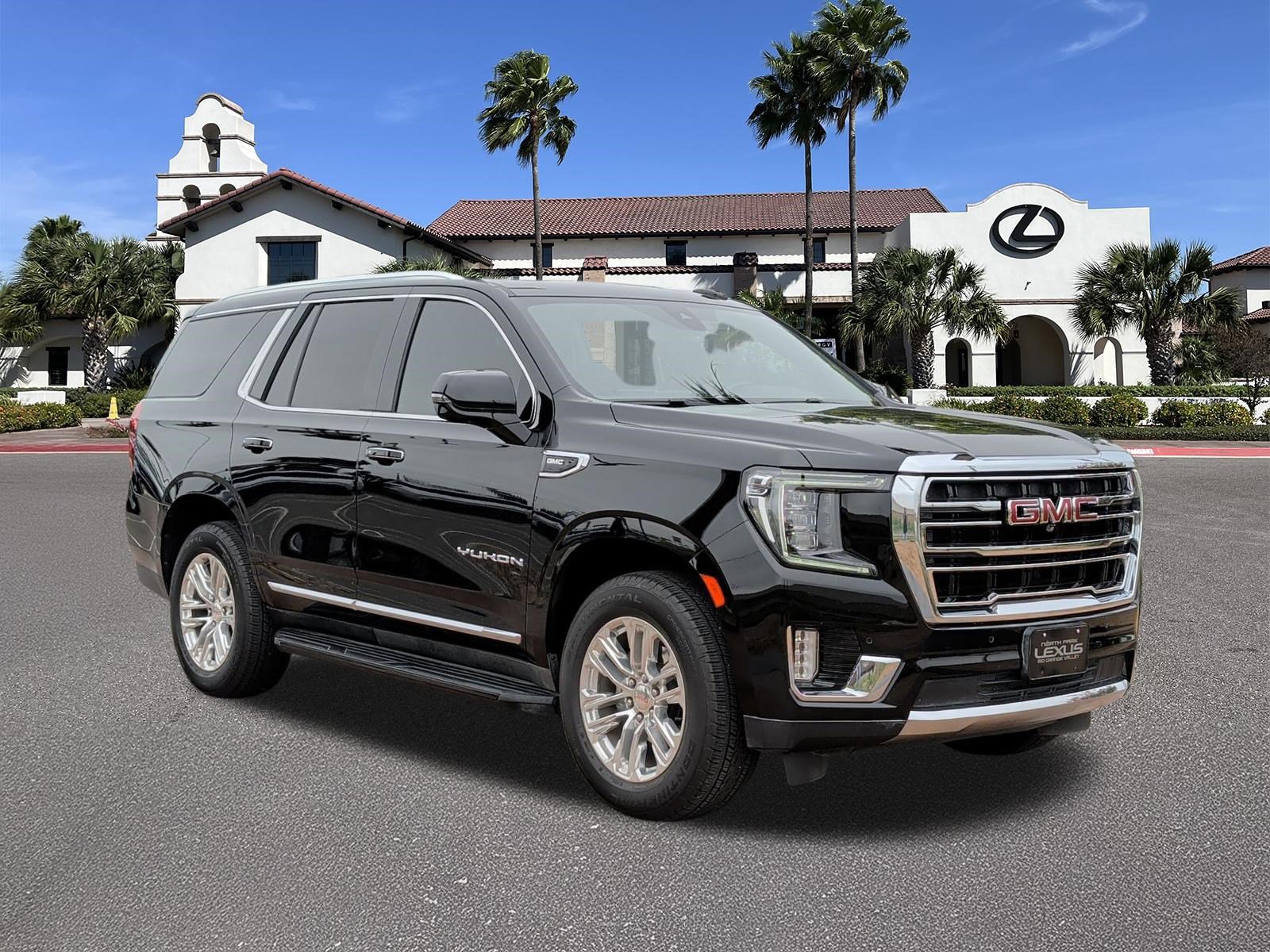 Used 2021 GMC Yukon SLT w/ SLT Luxury Plus Package RWD image 1
