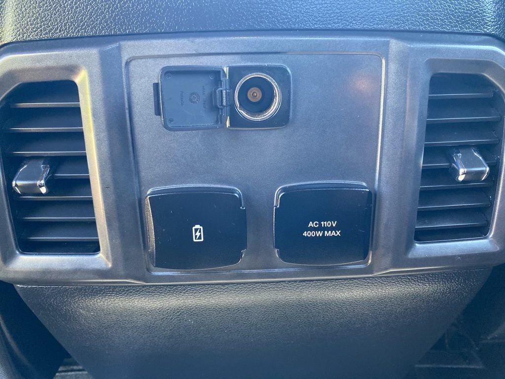 Certified 2019 Ford F150 XLT w/ Equipment Group 302A Luxury AWD/4WD image 24