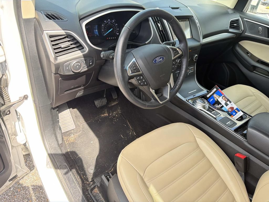 Used 2019 Ford Edge SEL w/ Equipment Group 201A FWD image 17