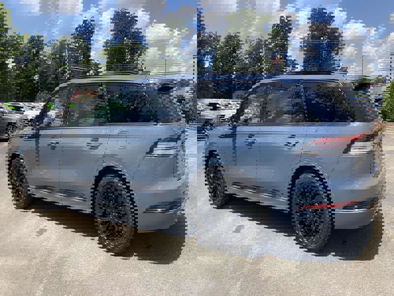 New 2025 Lincoln Aviator Reserve w/ Jet Appearance Package image 7
