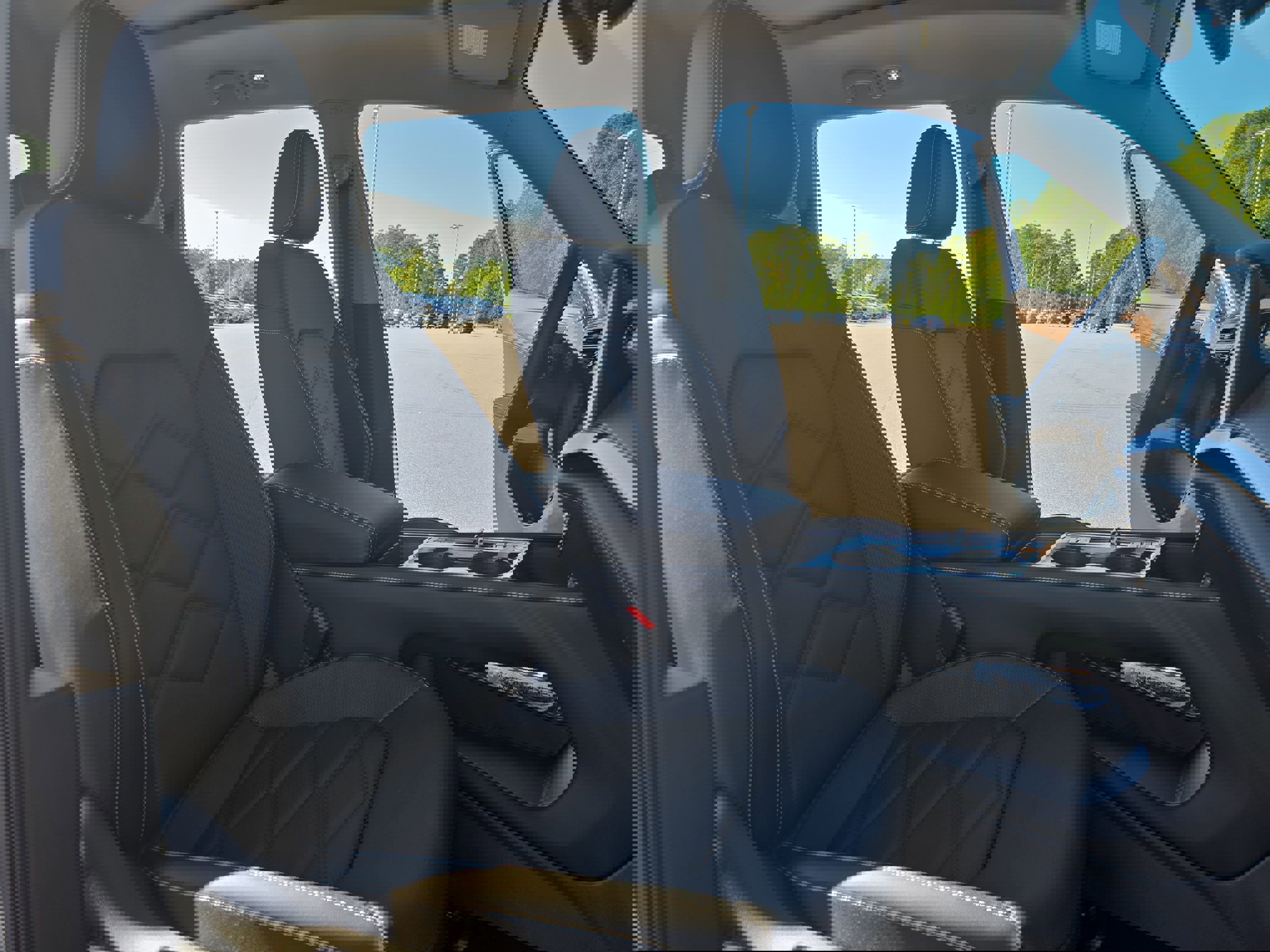 New 2026 Volkswagen Atlas SE image 10