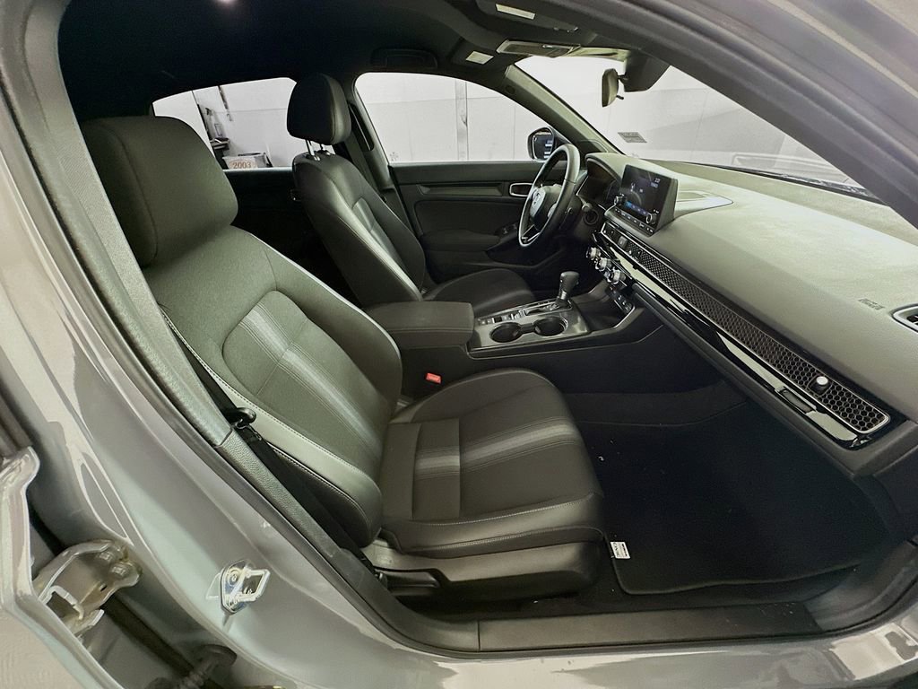 Certified 2025 Honda Civic Sport image 26