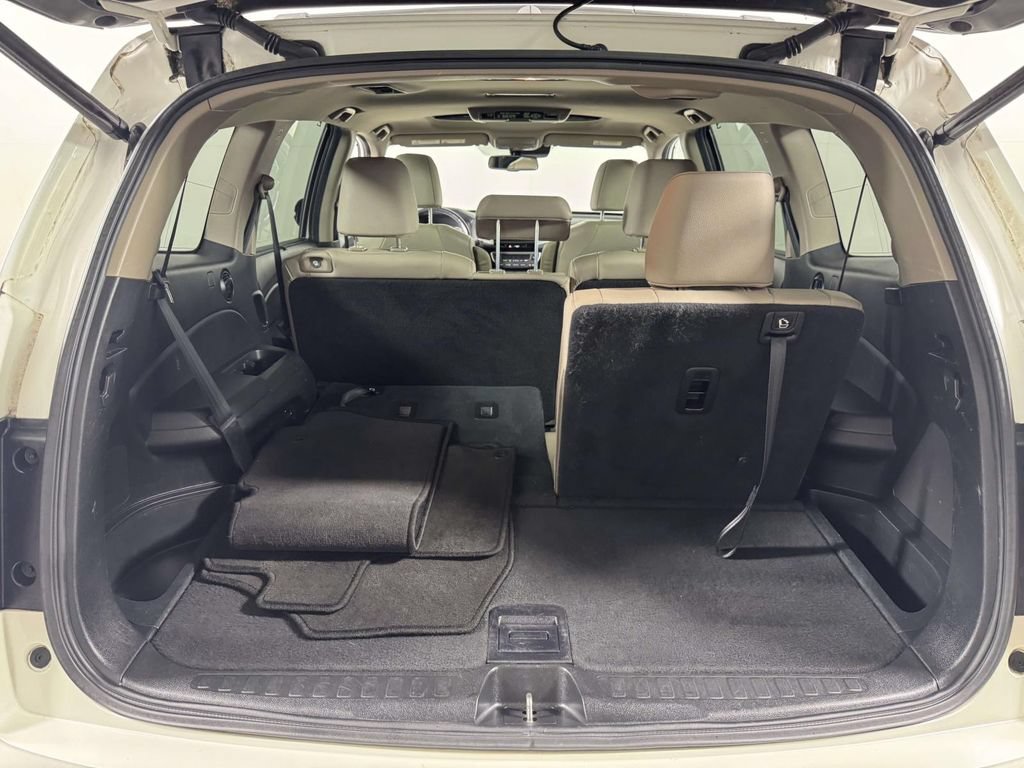 Used 2017 Honda Pilot Touring image 14