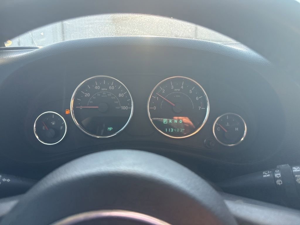 Used 2017 Jeep Wrangler Unlimited Sahara w/ Connectivity Group image 7