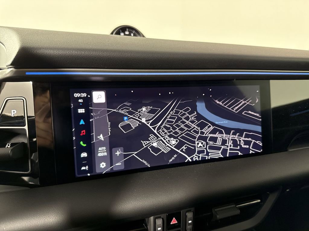 New 2025 Porsche Macan 4 Electric AWD/4WD image 28