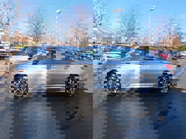 Used 2020 Honda Accord Hybrid image 3