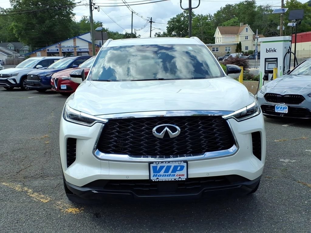 Used 2024 INFINITI QX60 Luxe w/ Cargo Package AWD/4WD image 2