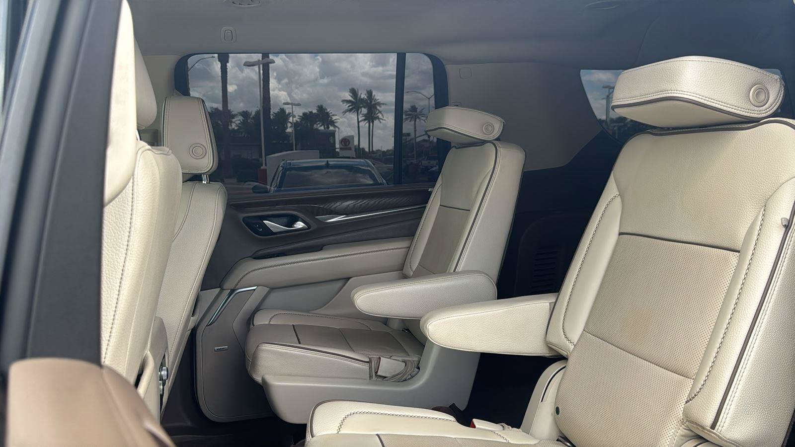 Used 2021 GMC Yukon XL Denali AWD/4WD image 30