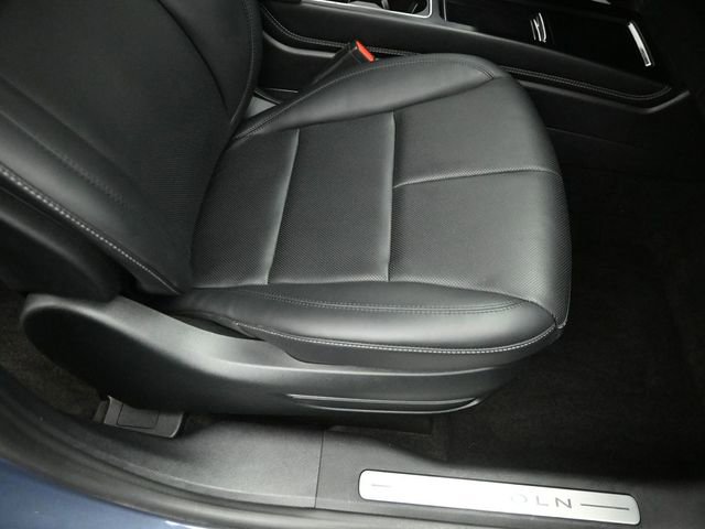 Certified 2022 Lincoln Corsair FWD w/ Equipment Group 101A image 31