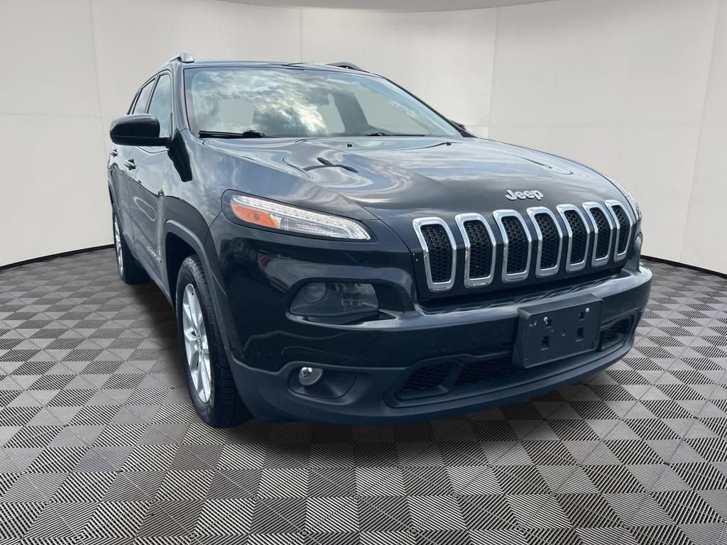 Used 2015 Jeep Cherokee Latitude image 5