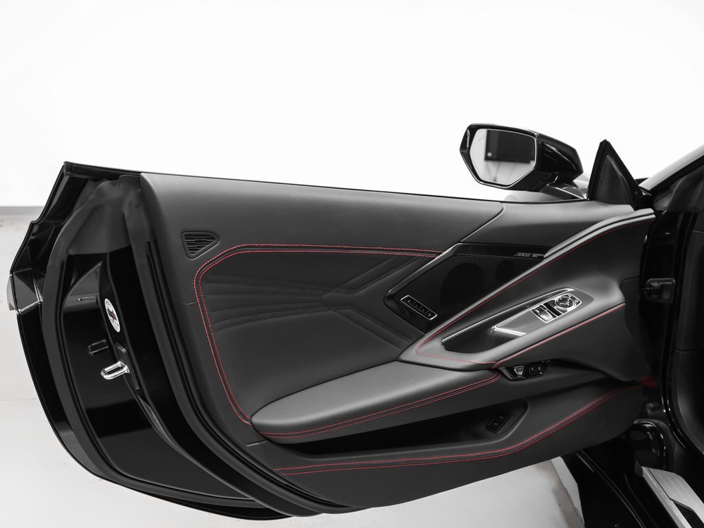 Used 2025 Chevrolet Corvette Z06 image 68