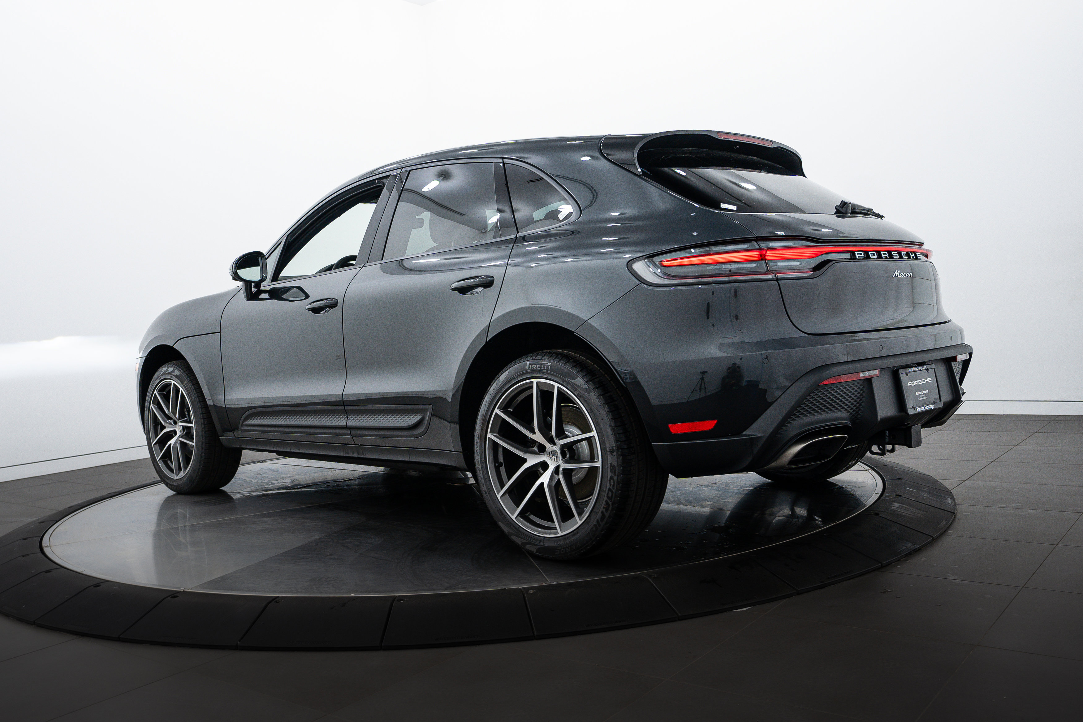 New 2025 Porsche Macan image 3
