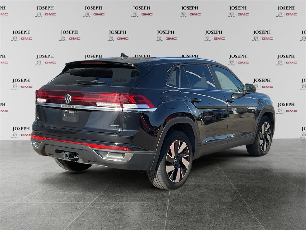 Used 2024 Volkswagen Atlas Cross Sport SE image 8