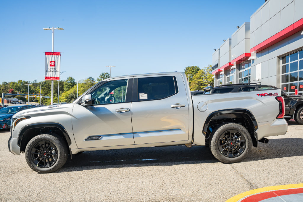 New 2026 Toyota Tundra Platinum w/ TRD Off-Road Package AWD/4WD image 4