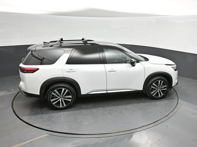 Used 2025 Nissan Pathfinder Platinum image 37