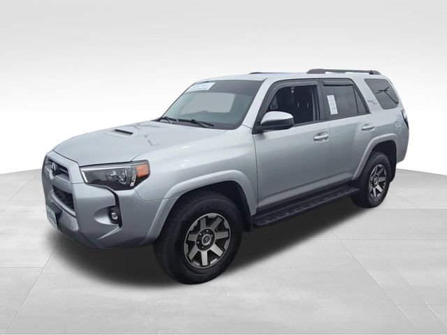 Used 2023 Toyota 4Runner TRD Off-Road AWD/4WD image 4