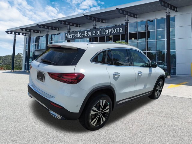 Used 2026 Mercedes-Benz GLA 250 image 4