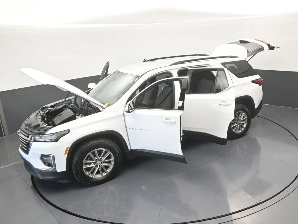 Used 2023 Chevrolet Traverse LT image 65