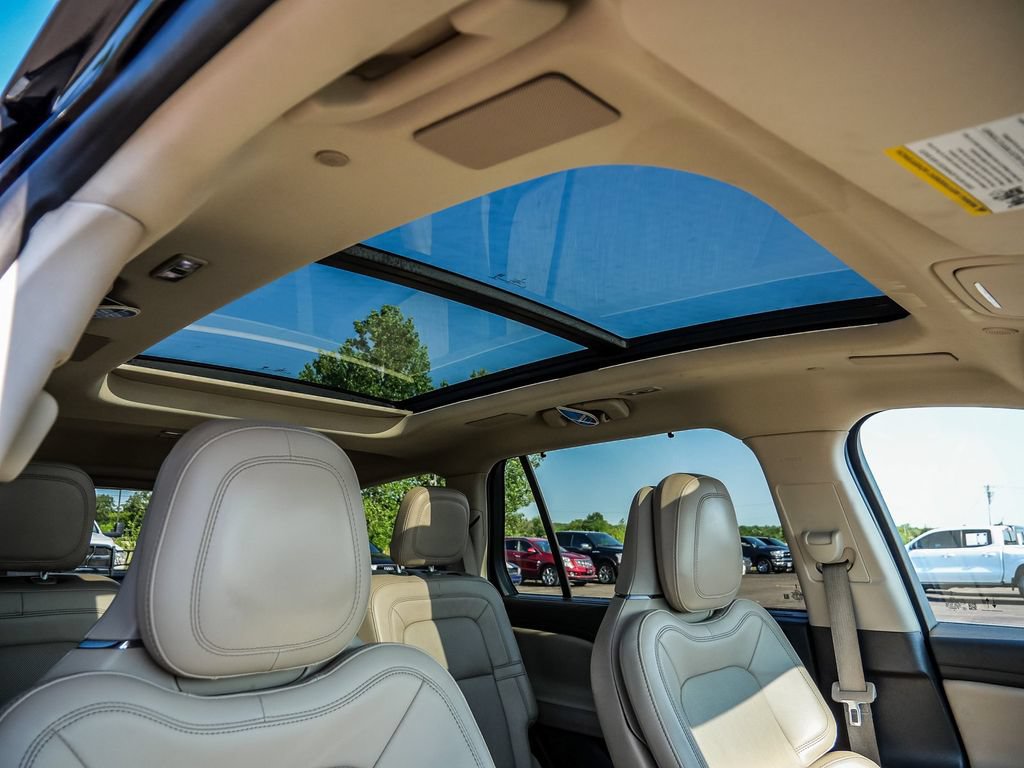 Used 2020 Lincoln Aviator Reserve w/ Equipment Group 202A AWD/4WD image 17