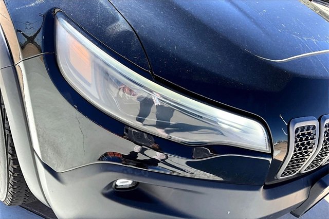Used 2019 Jeep Cherokee Trailhawk image 31