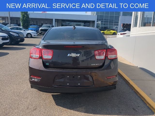 Used 2015 Chevrolet Malibu LT w/ Power Convenience Package FWD image 5