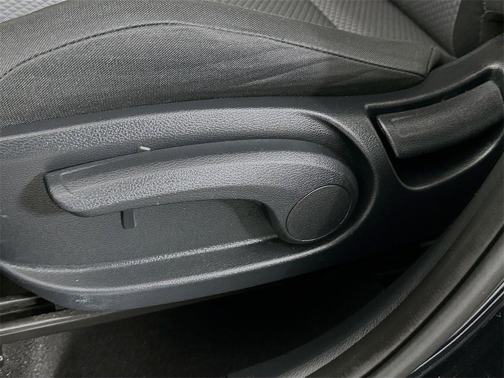 Used 2024 Kia Soul LX w/ Option Group 015 image 19