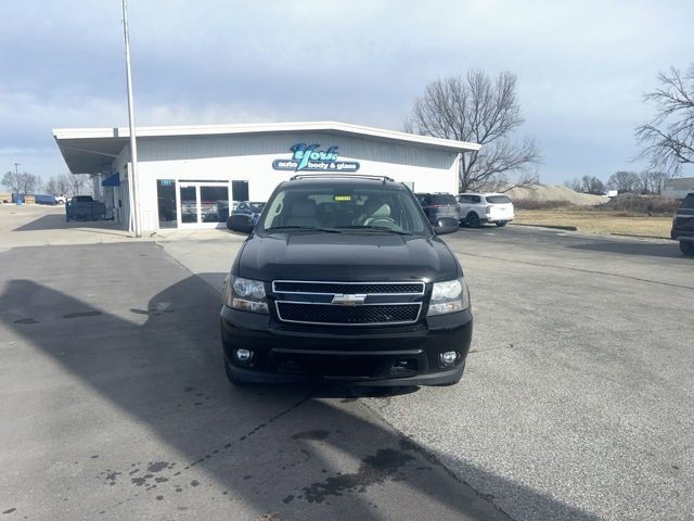 Used 2011 Chevrolet Suburban LT w/ Luxury Package image 3