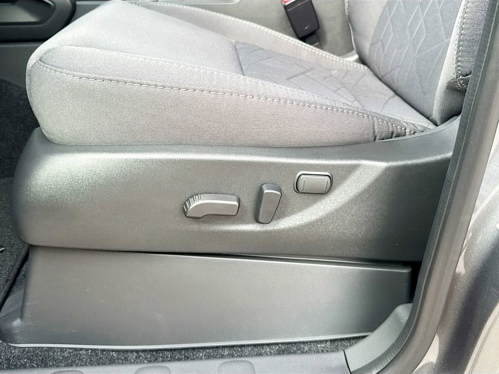 New 2026 Nissan Frontier S image 18
