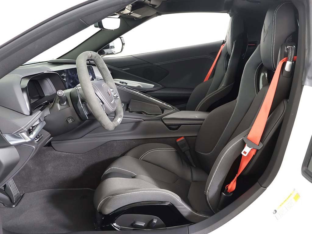 Used 2025 Chevrolet Corvette Z06 w/ Battery Protection Package image 36