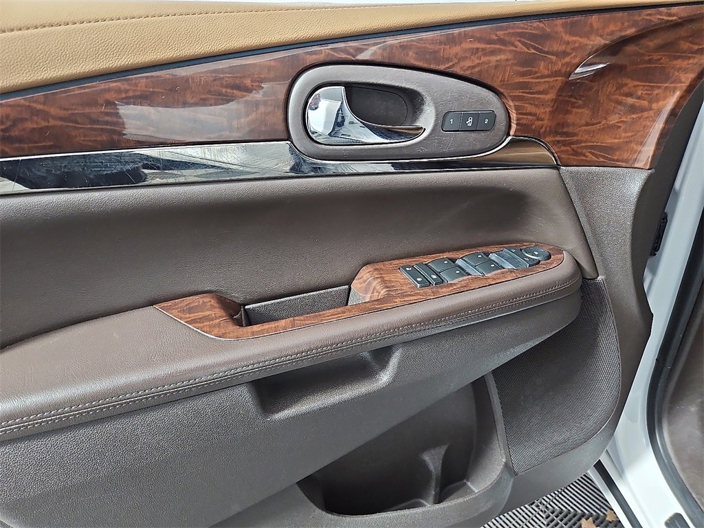 Used 2017 Buick Enclave Leather image 15